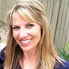 Jennifer, Airbnb guest